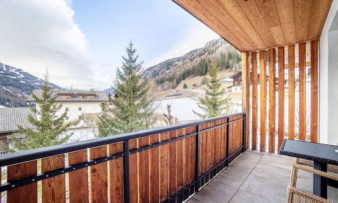 San Giacomo Apartment | Holiday Apartment "Stoana 4-1" with Relaxing Wellness Area