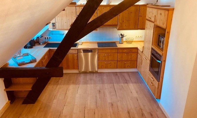 Hofgeismar Apartment | Holiday Apartment 'Kamineiche' with Private Garden and Wi-Fi