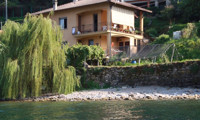 Lezzeno Apartment | Holiday apartment Lezzeno for 1 - 4 persons with 2 bedrooms - Twin house