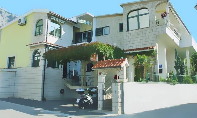 Bidol Apartment | Holiday apartment Makarska for 1 - 6 persons with 2 bedrooms - Holiday apartment