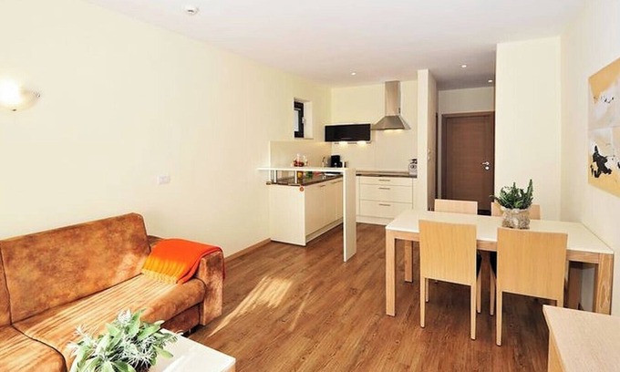Rifiano Apartment | Holiday Apartment "Mignon 6" with Mountain View, Shared Heated Indoor Pool & Wi-Fi