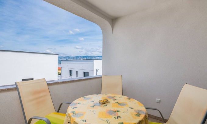 Klimno Apartment | Holiday apartment mit Klimaanlage und Balkon