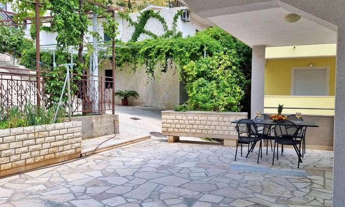 Duce Apartment | Holiday apartment Omiš for 1 - 4 persons with 1 bedroom - Holiday apartment