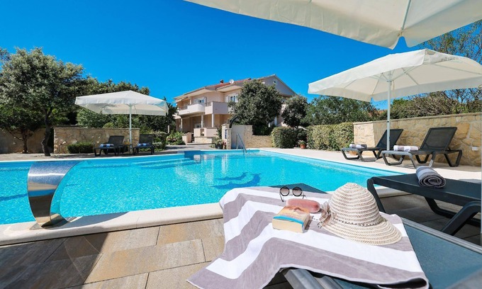 Petrcane Apartment | Holiday apartment Petrčane for 1 - 5 persons with 2 bedrooms - Holiday apartment