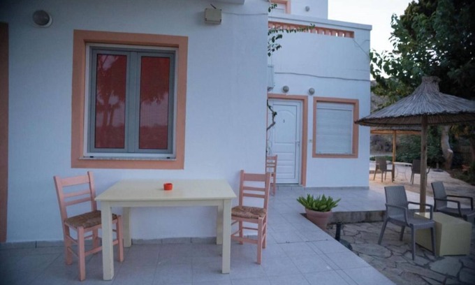 Mirtos Apartment | Holiday Apartment "Standard Studio" with Sea View, 2 Shared Terraces & Wi-Fi