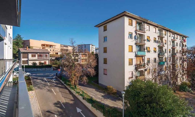 Rijeka Apartment | Holiday apartment with balcony