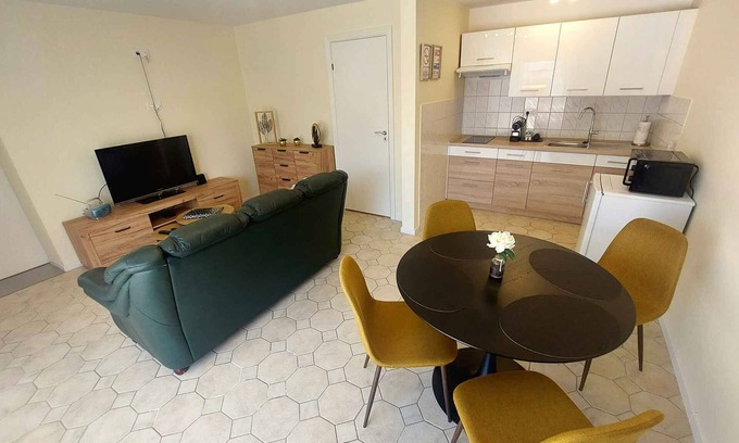 Buk Apartment | Holiday apartment with WLAN, air conditioning and garden furniture