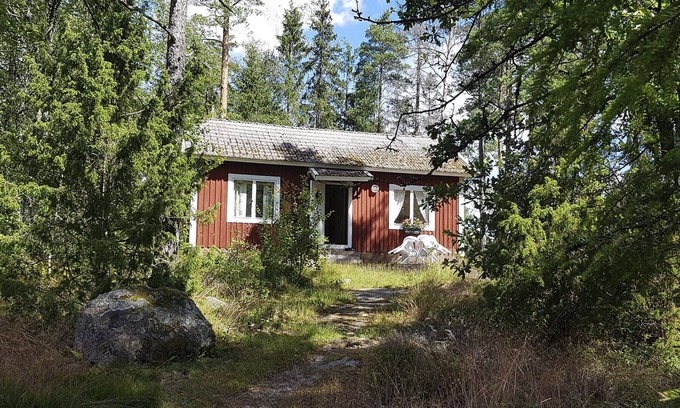 Sofielund House | Holiday cottage in the forrest