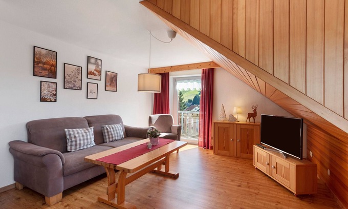 Todtnauberg Apartment | Holiday Apartment '20' with Mountain View, Shared Terrace and Wi-Fi