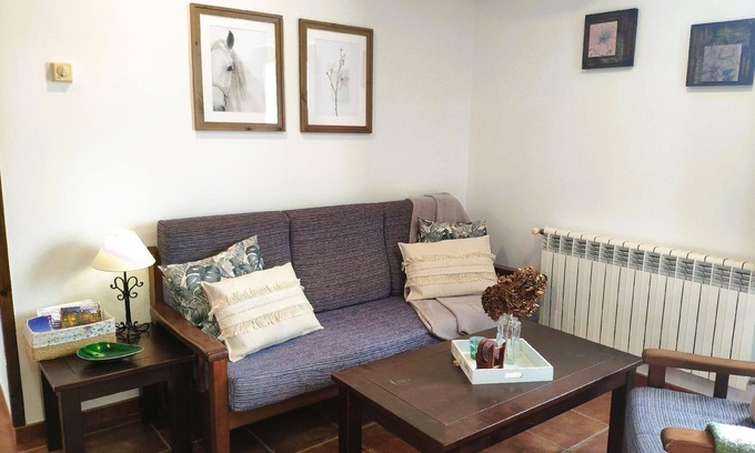 Pinera House | Holiday flat El Corbeirón