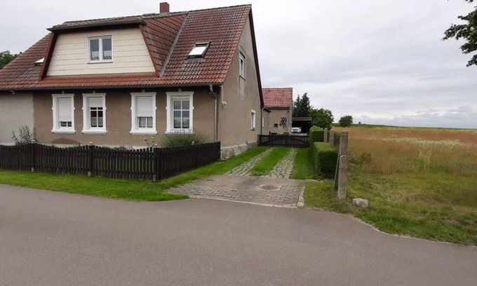 Liepgarten Apartment | Holiday flat in Liepgarten with garden