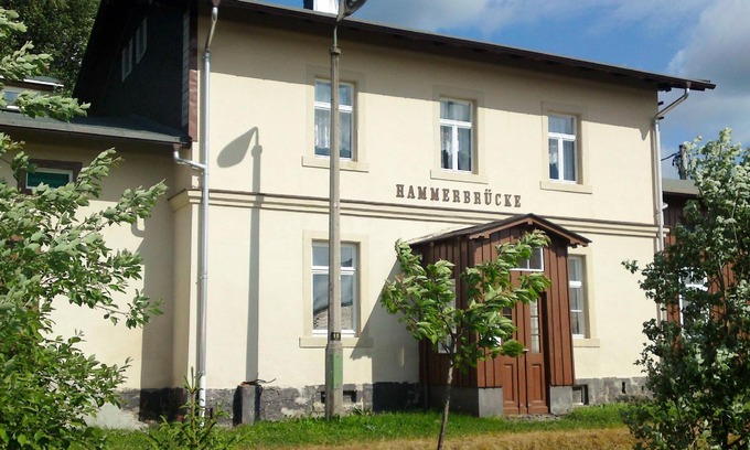 Hammerbrucke Apartment | Holiday flat with private parking space