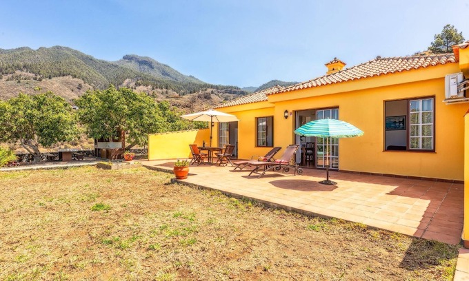 Los Llanos de Aridane House | Holiday house Los Llanos de Aridane for 2 - 6 persons with 3 bedrooms - Holiday house