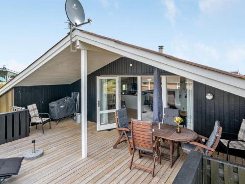 Hvide Sande House | Holiday Home Apolonia - from the sea by Interhome