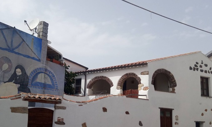 Irgoli House | Holiday Home 'Casa Dorimannu' with Terrace