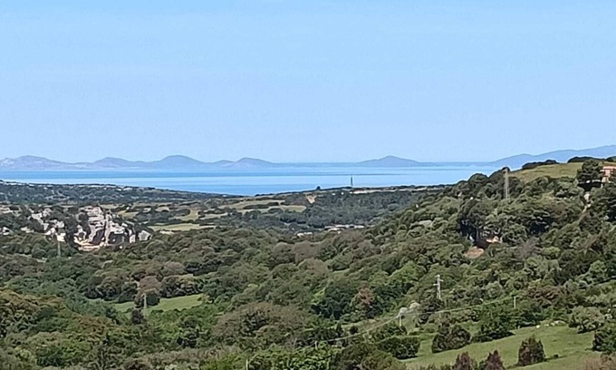 San Lorenzo House | Holiday Home 'Casa Sonia' with Mountain View, Private Terrace and Wi-Fi