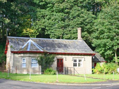 Murthly House | Holiday Home Craigton Cottage by Interhome