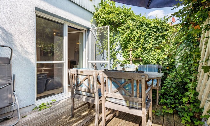 Blankenburg House | Holiday Home 'Ferienhaus Annika' with Private Terrace, Private Garden and Wi-Fi