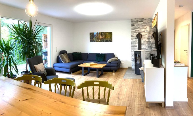 Hofgeismar House | Holiday Home 'Ferienhaus Urwald' with Private Terrace, Private Garden and Wi-Fi