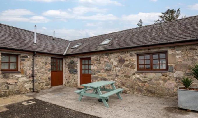 Brynrefail House | Holiday Home Ffordd Fodolydd-2 by Interhome