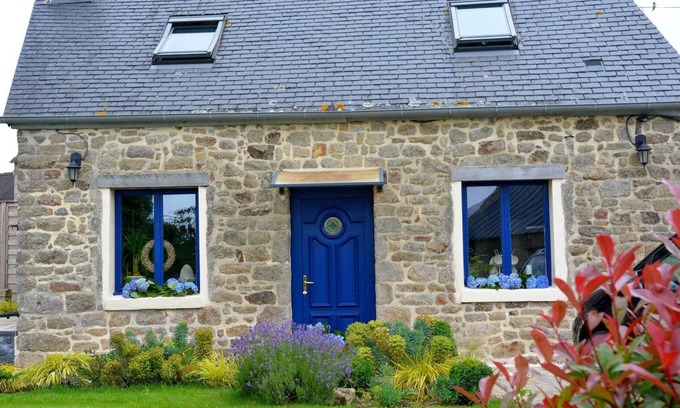 Plogonnec House | Holiday home