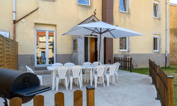 Plainfaing House | Holiday Home 'Gîte Les 3 Cerfs - 3 Étoiles' with Mountain View, Private Terrace and Wi-Fi