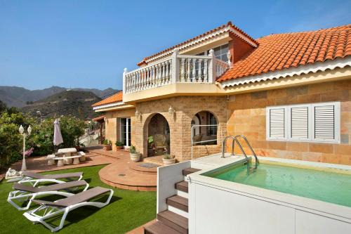 Valsequillo de Gran Canaria Villa | Holiday Home Hemi