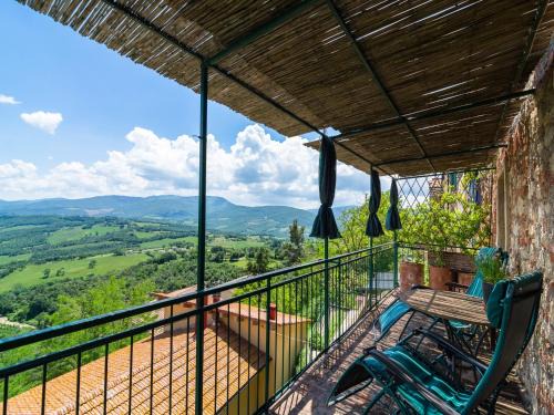 Montecastelli House | Holiday Home in Montecastelli with River Views