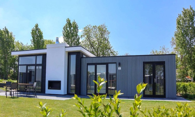 Breskens House | Holiday home in Breskens with garden