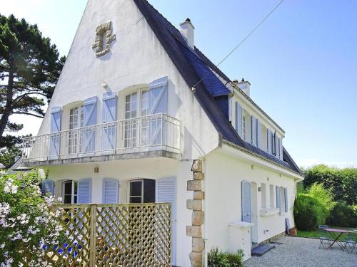 Carnac House | Holiday Home in Carnac near Sandy Beach