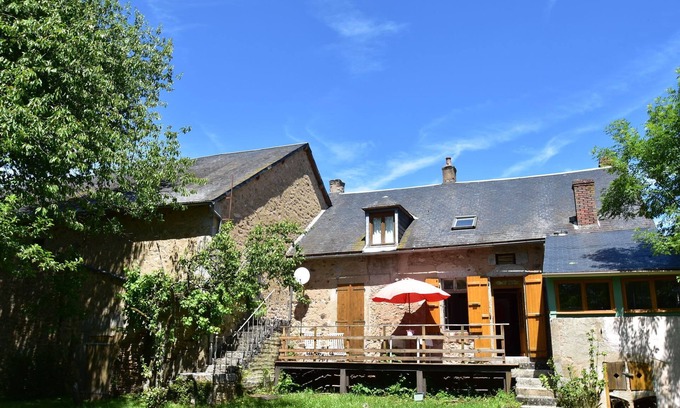 Gacogne House | Holiday Home in Gacogne near 5 Lakes