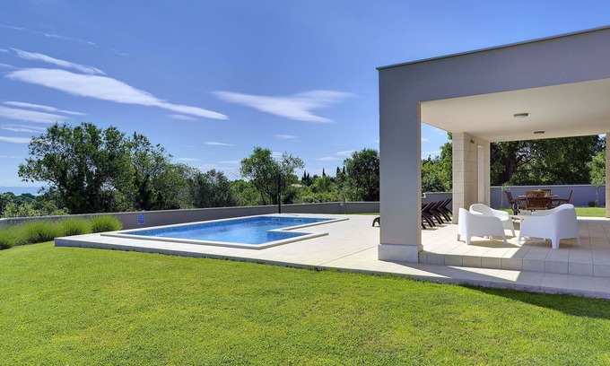 Kavran House | Holiday Home in Kavran near the Sea