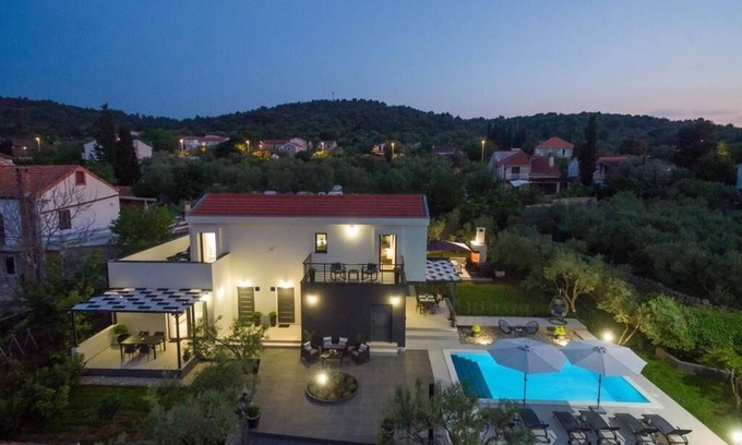 Zdrelac House | Holiday Home in Ždrelac with Seaview, Terrace, Air condition, WIFI (4652-1)