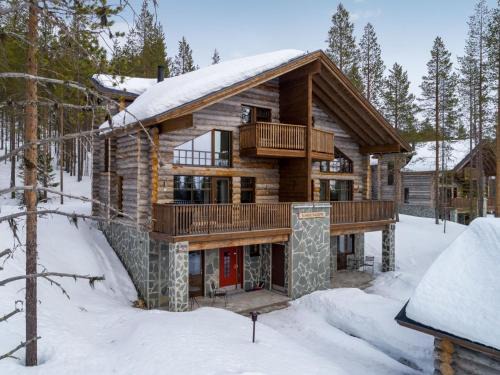 Sirkka House | Holiday Home Karhunkieppi 9 b by Interhome