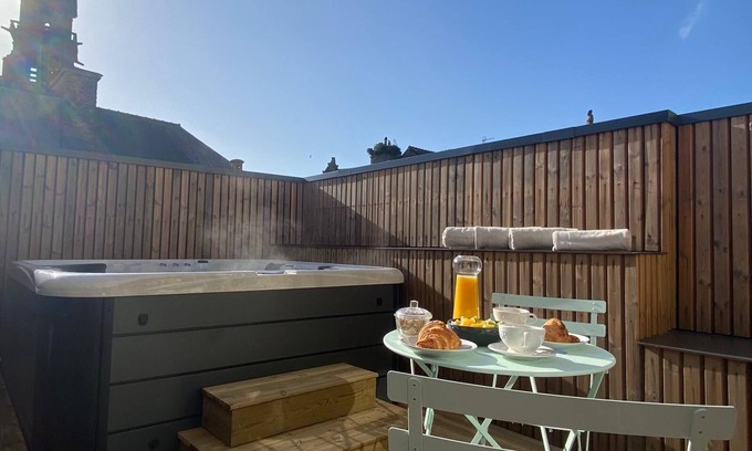 Landerneau House | Holiday home "La Maison du Quai