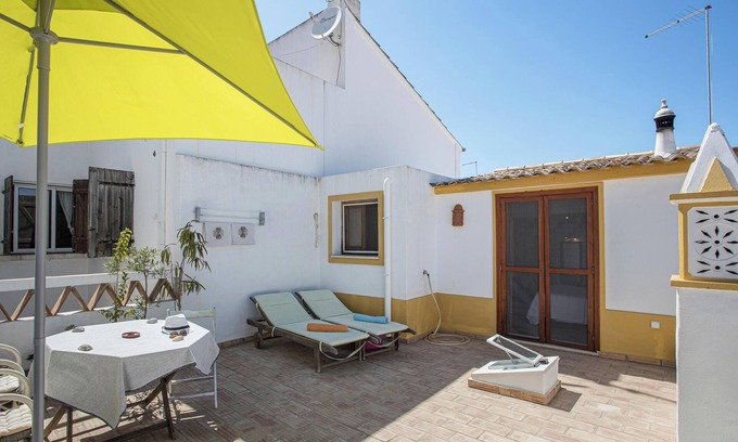 Tavira House | Holiday Home 'Milita' with Private Terrace, Balcony and Wi-Fi