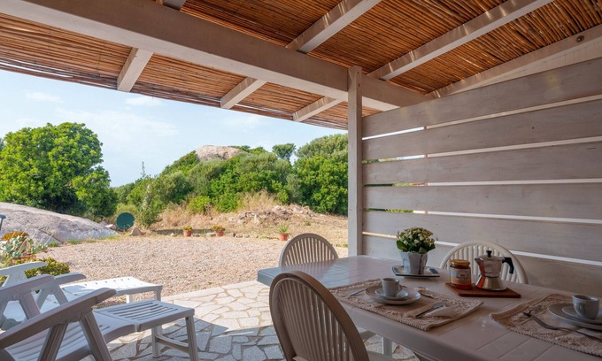 Aglientu House | Holiday Home 'Naracumar' with Sea View, Private Terrace and Wi-Fi