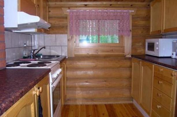 Hirvensalmi House | Holiday Home Pyöriäinen