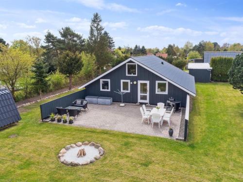 Dannemare House | Holiday Home Reidar - 600m from the sea by Interhome