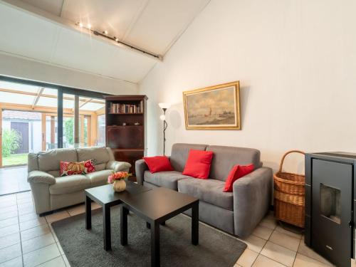 Bredene House | Holiday Home Reynaertpark by Interhome