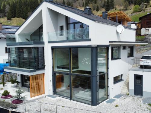 Kappl House | Holiday Home Skyline Retreat by Interhome