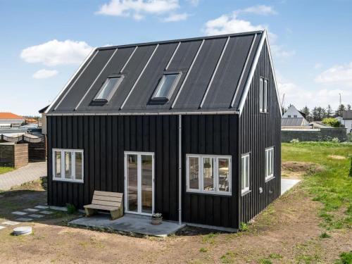 Lokken House | Holiday Home Spase - 450m from the sea by Interhome