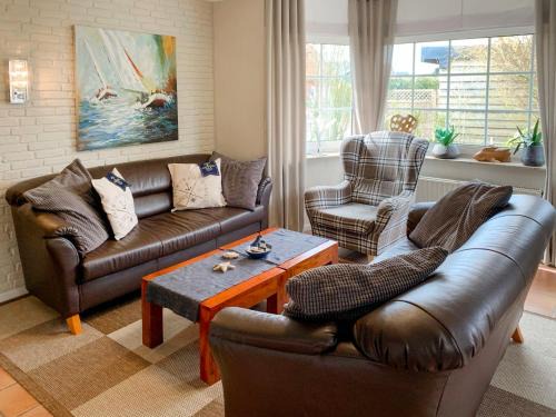 Westeraccumersiel House | Holiday Home Stürmannskajüte by Interhome