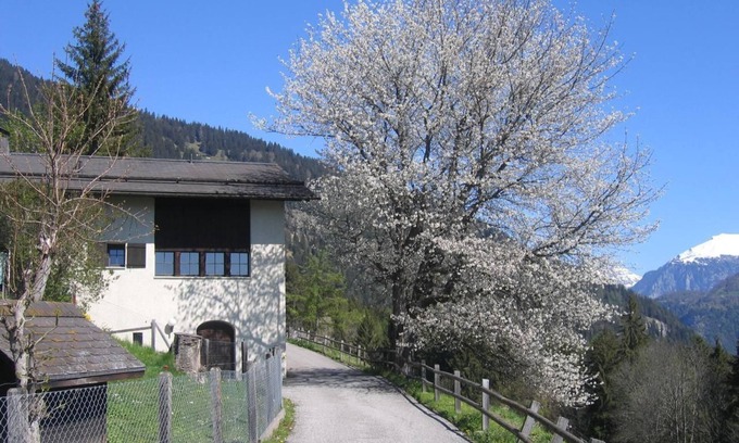 Praz House | Holiday home Staudenhof, close to nature and idyllic