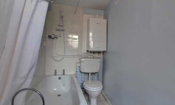 Rye House | Holiday Home Traders Pass by Interhome