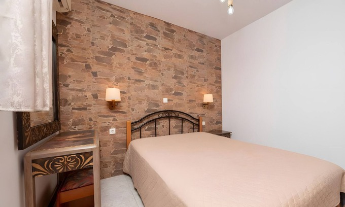 Kefalos House | Holiday Home 'Two Bedroom' with Sea View, Wi-Fi and Air Conditioning