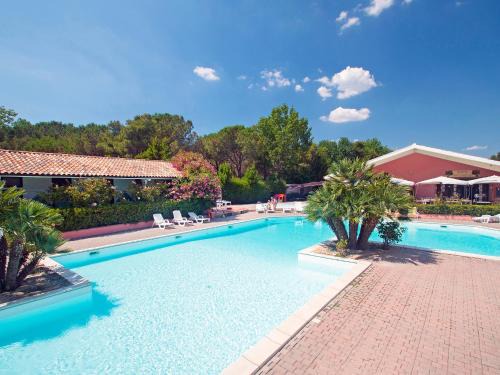 Marina di Bibbona House | Holiday Home Venus-12 by Interhome