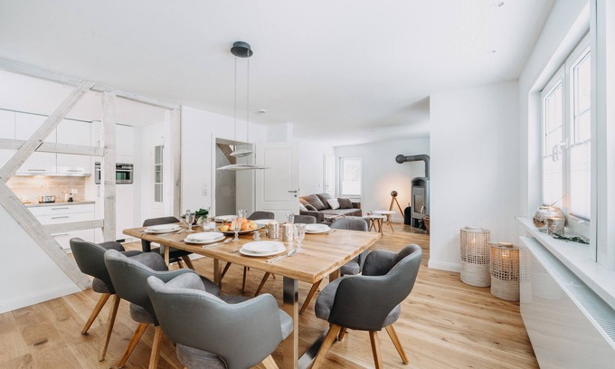 Braunlage House | Holiday home Villa Luna with fireplace, sauna, terrace, and garden