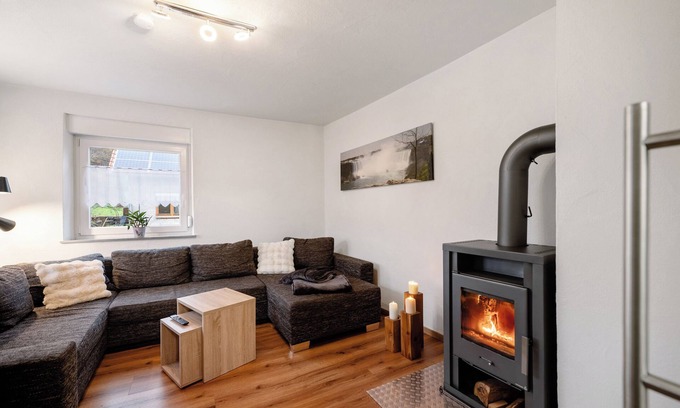Schindhard House | Holiday Home 'Wasgauaktiv' with Private Terrace, Balcony and Wi-Fi