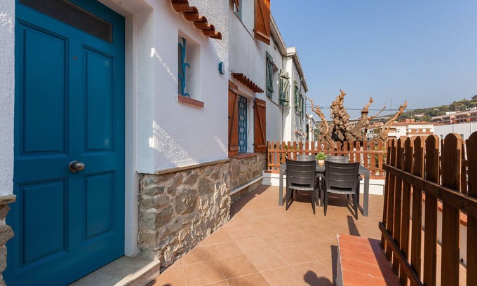 Caldes d'Estrac House | Holiday Home with Private Terrace, Wi-Fi and Air Conditioning